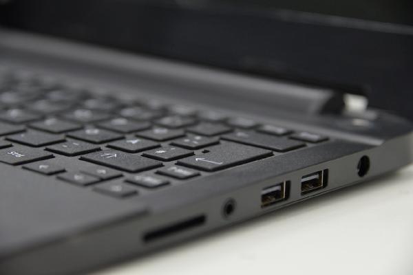 如何在 Docker 中訪問主機 USB ?